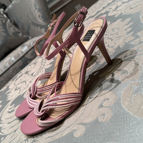NEW WHITE HOUSE BLACK MARKET pink/purple heels - Picture 3 of 5